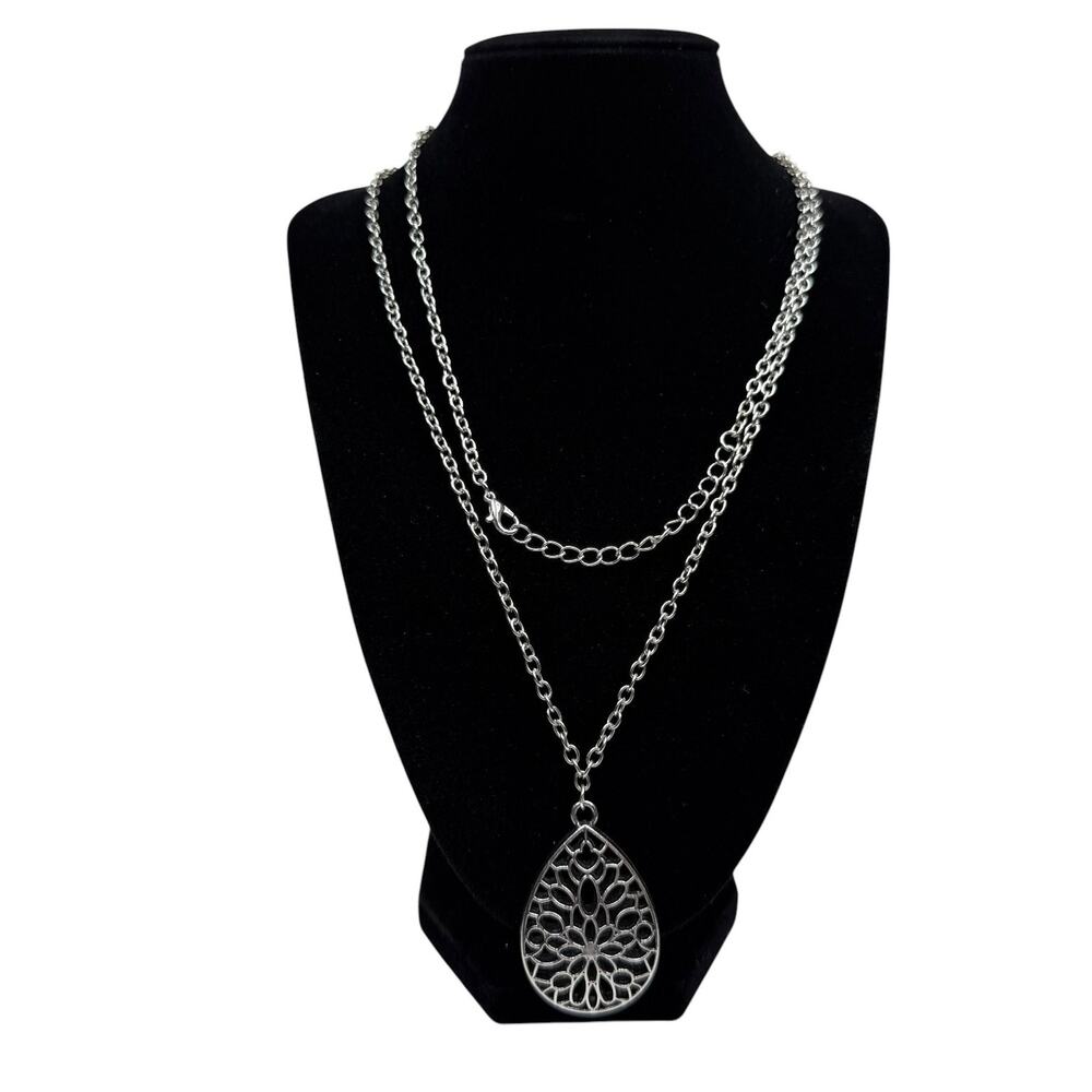 Long Cable Chain Silver Tone Teardrop Filigree Pendant Necklace Jewelry 38 in L